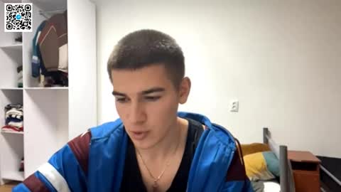 Snapshot of barepulse chatting on 12/03/25, 07:34 Eric online show from 12/03/25, 07:34