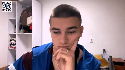 Snapshot of barepulse chatting on 12/17/25, 07:42 Eric online show from 12/17/25, 07:42