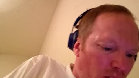 Snapshot of barniemay1 chatting on 10/02/25, 01:12 barniemay1 online show from 10/02/25, 01:12