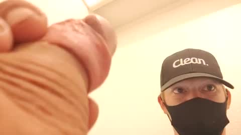 Snapshot of barniemay1 chatting on 10/13/25, 10:04 barniemay1 online show from 10/13/25, 10:04