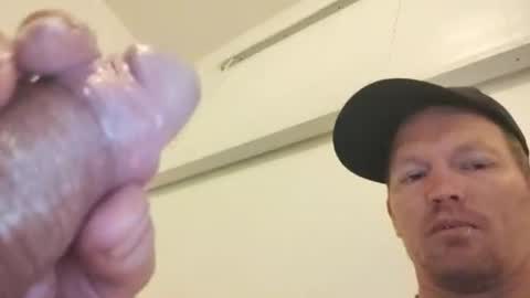 Snapshot of barniemay1 chatting on 10/16/25, 10:05 barniemay1 online show from 10/16/25, 10:05