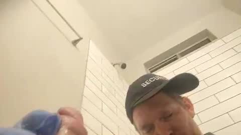 Snapshot of barniemay1 chatting on 11/04/25, 11:20 barniemay1 online show from 11/04/25, 11:20