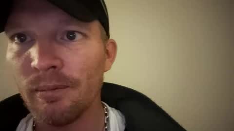 Snapshot of barniemay1 chatting on 11/11/25, 11:32 barniemay1 online show from 11/11/25, 11:32