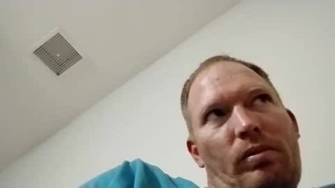 Snapshot of barniemay1 chatting on 11/16/25, 03:45 barniemay1 online show from 11/16/25, 03:45