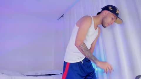 Bruce  online show from 10/10/25, 09:14