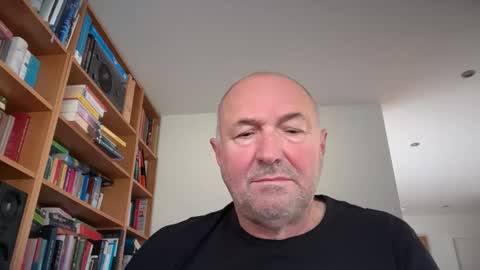 Snapshot of bartvel chatting on 03/26/26, 07:47 bartvel online show from 03/26/26, 07:47