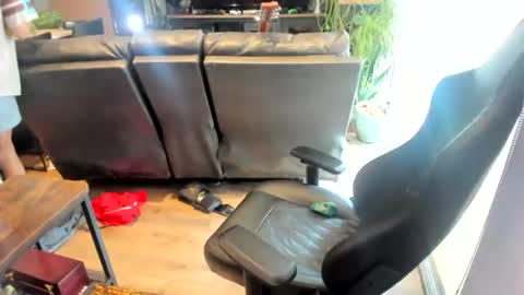 ryan online show from 06/21/26, 06:43