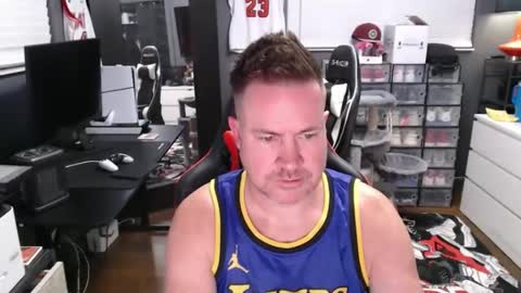 Snapshot of basketballjerseygang chatting on 10/22/25, 05:41 Jordan online show from 10/22/25, 05:41