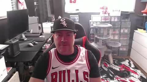 Snapshot of basketballjerseygang chatting on 10/22/25, 07:02 Jordan online show from 10/22/25, 07:02
