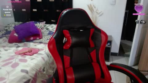 Snapshot of basmahernandez chatting on 10/16/25, 11:44 Besma online show from 10/16/25, 11:44