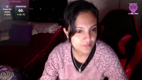 Snapshot of basmahernandez chatting on 11/06/25, 01:12 Besma online show from 11/06/25, 01:12