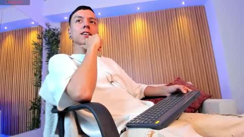 Snapshot of basthiianxxx chatting on 12/03/25, 08:29 Basthiian online show from 12/03/25, 08:29