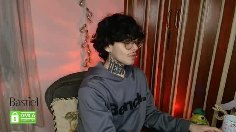 Bastiel online show from 10/08/25, 03:15