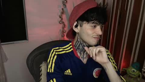 Bastiel online show from 12/05/25, 01:58