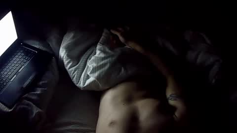 Snapshot of batboy2121 chatting on 01/01/25, 06:05 babtboy2121 online show from 01/01/25, 06:05