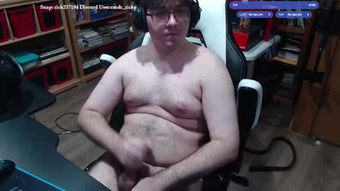 Snapshot of baterricky chatting on 10/19/25, 03:23 Ricky online show from 10/19/25, 03:23