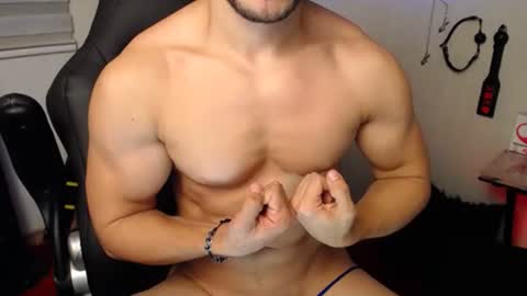 Bayron Rodriguez online show from 11/24/25, 01:38