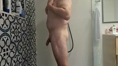 Snapshot of bazooka76 chatting on 09/22/25, 10:12 bazooka76 online show from 09/22/25, 10:12