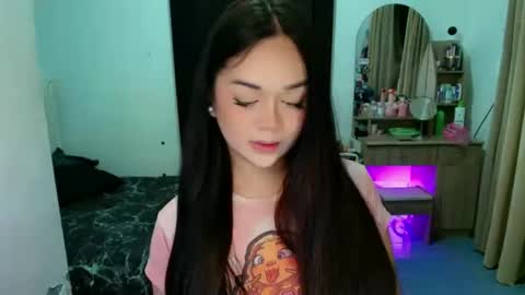 Angel online show from 05/09/26, 01:11