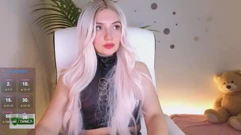 Snapshot of bb_cute1 chatting on 12/05/25, 08:05 Kris online show from 12/05/25, 08:05