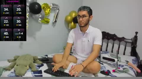 alex independent model   ig bbalexmoon online show from 12/16/24, 03:00