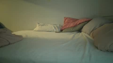 bbbaby03 online show from 10/17/25, 02:59