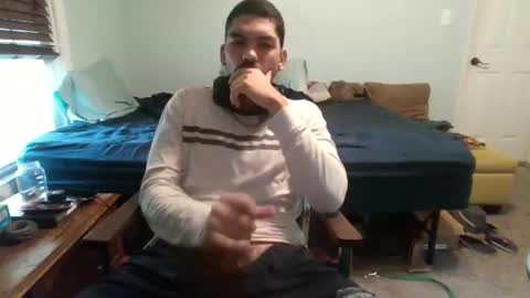 Snapshot of bbbbbro21 chatting on 12/16/25, 03:39 bbbbbro21 online show from 12/16/25, 03:39