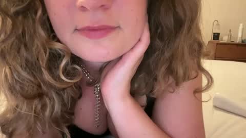 bbbecky33 online show from 09/13/25, 02:11