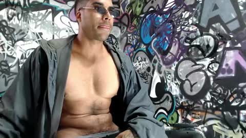 Snapshot of bbc_monster1 chatting on 01/27/25, 05:37 Justin online show from 01/27/25, 05:37
