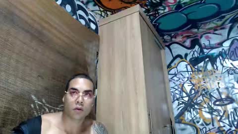 Snapshot of bbc_monster1 chatting on 09/28/25, 12:05 Justin online show from 09/28/25, 12:05