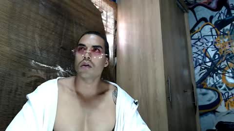 Snapshot of bbc_monster1 chatting on 10/01/25, 05:41 Justin online show from 10/01/25, 05:41