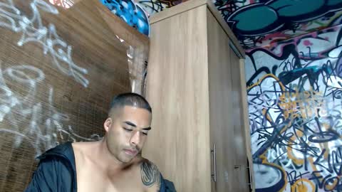 Snapshot of bbc_monster1 chatting on 10/24/25, 08:05 Justin online show from 10/24/25, 08:05