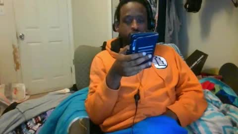 Snapshot of bbc_rocker chatting on 12/08/24, 05:44 rocker n queen online show from 12/08/24, 05:44