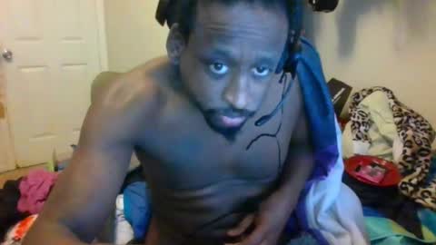 Snapshot of bbc_rocker chatting on 12/16/24, 06:05 rocker n queen online show from 12/16/24, 06:05