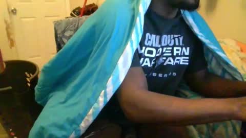 Snapshot of bbc_rocker chatting on 02/04/25, 06:38 rocker n queen online show from 02/04/25, 06:38