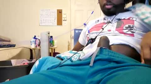 Snapshot of bbc_rocker chatting on 02/27/25, 06:53 rocker n queen online show from 02/27/25, 06:53