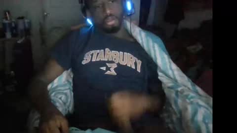 Snapshot of bbc_rocker chatting on 09/18/25, 12:18 rocker n queen online show from 09/18/25, 12:18