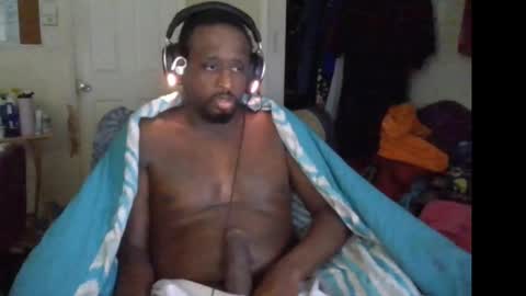 Snapshot of bbc_rocker chatting on 10/05/25, 05:22 rocker n queen online show from 10/05/25, 05:22