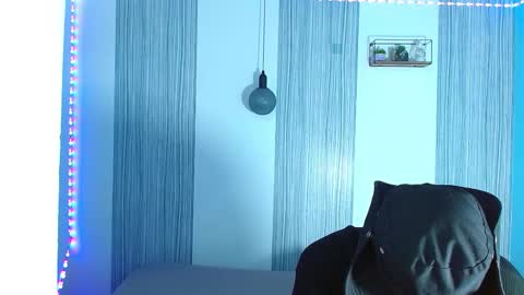 Andrew  online show from 11/03/25, 05:58