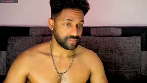 Snapshot of bbcblackhot33 chatting on 10/31/25, 04:02 john online show from 10/31/25, 04:02