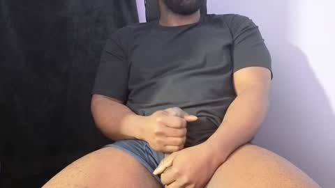 bbcthomas123112 online show from 02/14/25, 08:42