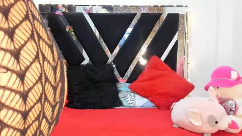 Snapshot of bbesitaquenn chatting on 01/03/25, 11:44 BBesitaQuen 18 latina ass lovense cum lush online show from 01/03/25, 11:44