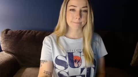 bbgirlnextdoor online show from 05/25/26, 10:21