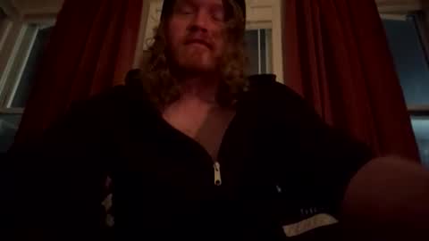 Snapshot of bbuck_fuddy chatting on 11/08/25, 01:06 Buck Fuddy online show from 11/08/25, 01:06