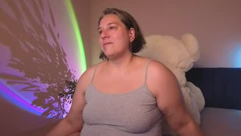 Love online show from 07/04/26, 03:45