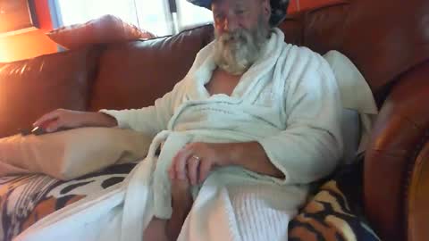 Snapshot of bbwlvr16 chatting on 10/24/25, 09:00 bbwlvr16 online show from 10/24/25, 09:00