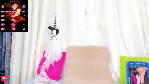 Snapshot of bbwsalome chatting on 10/29/25, 09:05 Salome online show from 10/29/25, 09:05