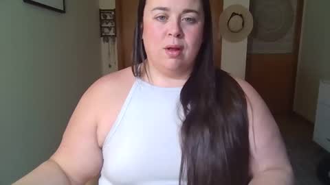 Snapshot of bbwsophiecooks chatting on 01/24/25, 08:22 Sophie BBW online show from 01/24/25, 08:22