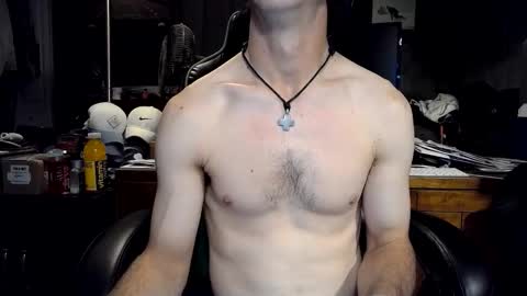 bchillin28 online show from 10/13/25, 01:38