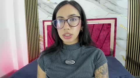 Snapshot of bdanevil chatting on 09/25/25, 02:21 daniela villamizar online show from 09/25/25, 02:21